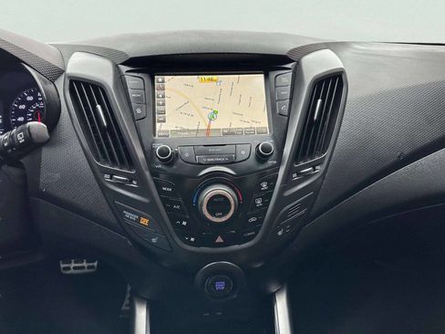 Used 2016 Hyundai Veloster Turbo w/ Option Group 04 image 25