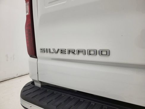 Used 2020 Chevrolet Silverado 1500 LT w/ Convenience Package image 22