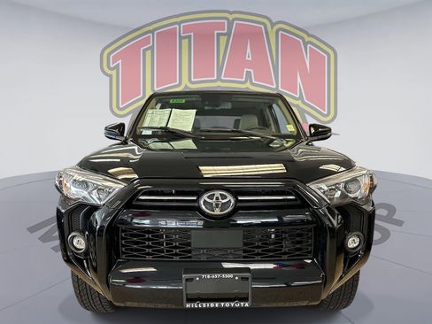 Certified 2024 Toyota 4Runner SR5 Premium w/ Moonroof Package AWD/4WD image 4