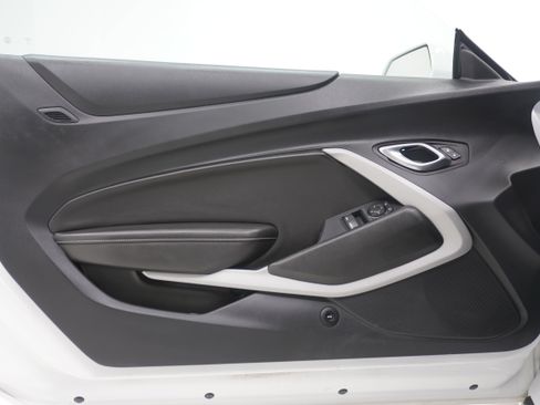 Used 2023 Chevrolet Camaro LT RWD image 14