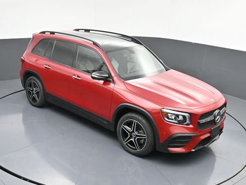 Used 2023 Mercedes-Benz GLB 250 image 24