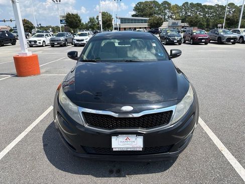 Used 2013 Kia Optima LX FWD image 6