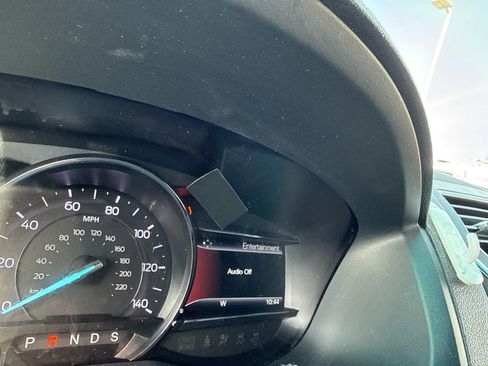 Used 2017 Ford Explorer XLT w/ Equipment Group 202A image 12