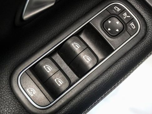 Used 2020 Mercedes-Benz CLA 250 image 24