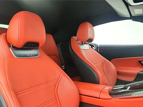 Used 2025 Mercedes-Benz SL 43 AMG w/ Driver Assistance Package image 21