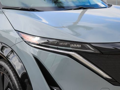 Used 2024 Nissan Ariya AWD image 8