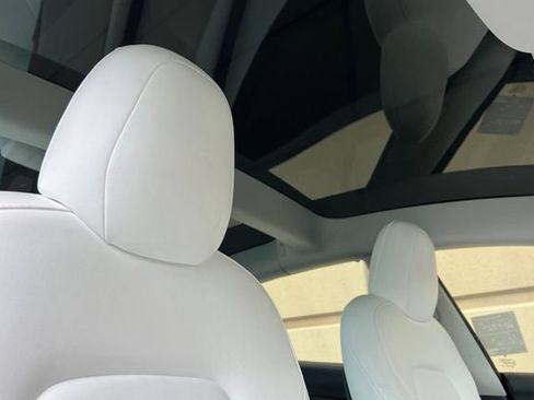 Used 2022 Tesla Model 3 Long Range AWD/4WD image 19