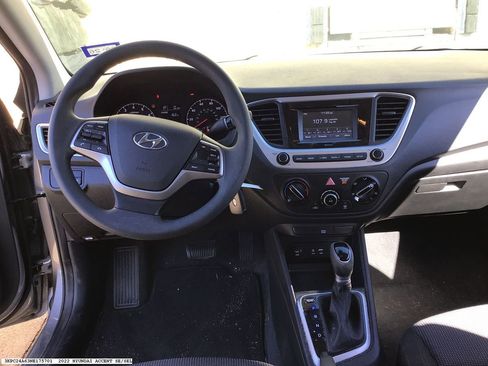 Used 2022 Hyundai Accent SE w/ Cargo Package image 9