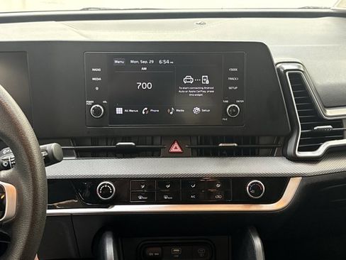 Certified 2024 Kia Sportage LX image 23