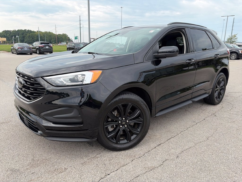 Used 2024 Ford Edge SE w/ Black Appearance Package AWD/4WD image 3
