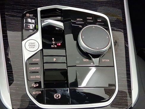 New 2026 BMW X5 xDrive40i w/ M Sport Package image 16