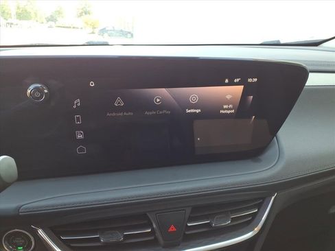 Used 2025 Buick Encore GX Sport Touring w/ Comfort Package image 18