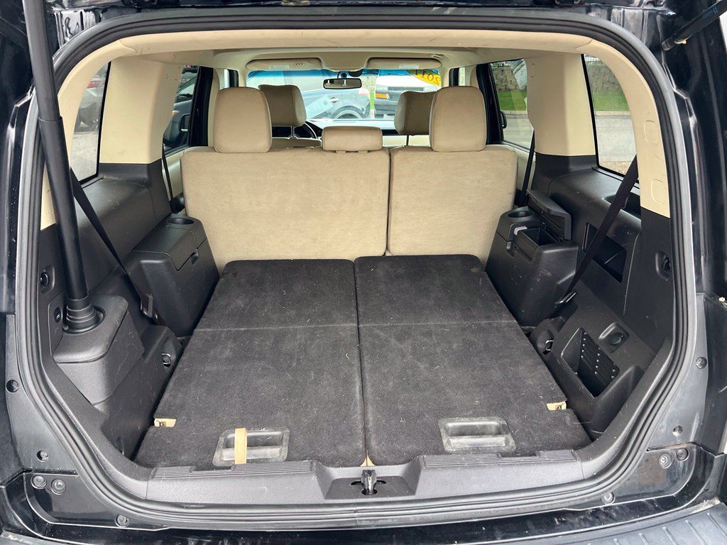 Used 2017 Ford Flex SEL w/ Equipment Group 202A AWD/4WD image 23
