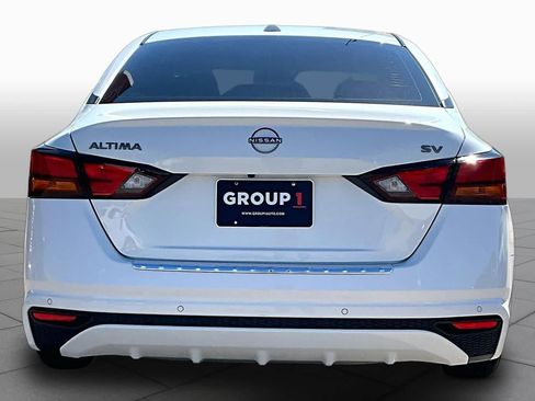 Used 2023 Nissan Altima 2.5 SV FWD image 5