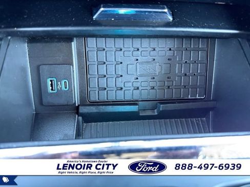 Used 2024 Ford Expedition Max XLT AWD/4WD image 27