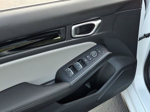 Used 2025 Honda Civic Sport Touring image 12
