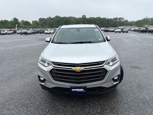 Used 2019 Chevrolet Traverse LT w/ LT Premium Package AWD/4WD image 2