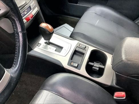 Used 2014 Subaru Outback 2.5i Limited w/ Moonroof Package image 19