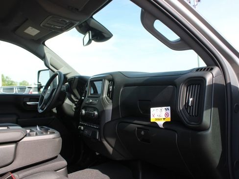 New 2026 Chevrolet Silverado 2500 Custom w/ Custom Value Package AWD/4WD image 24