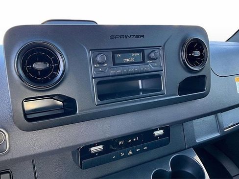 New 2025 Mercedes-Benz Sprinter 3500 image 10