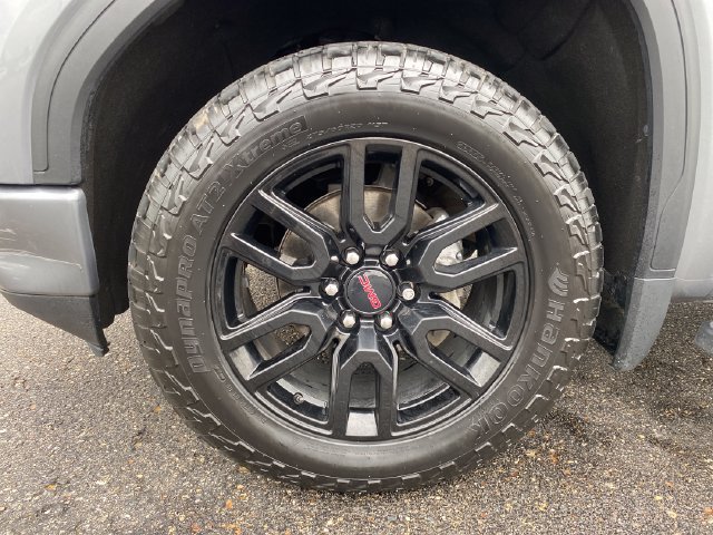Used 2021 GMC Sierra 1500 Elevation w/ LPO, Elevation Black Package AWD/4WD image 22