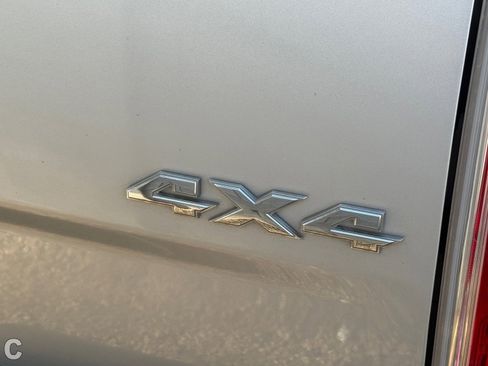 Used 2018 RAM 1500 Laramie w/ Convenience Group image 9