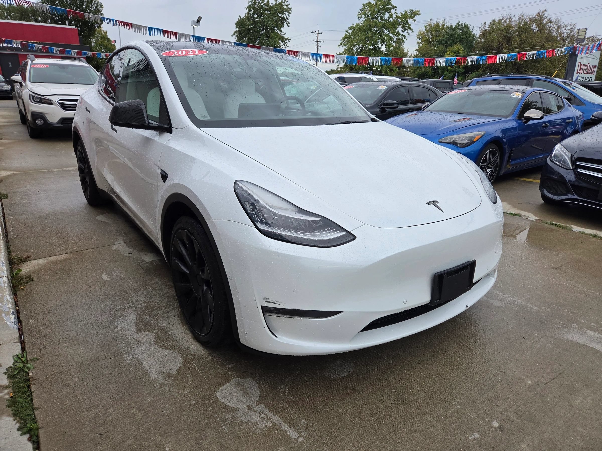 Used 2021 Tesla Model Y Long Range AWD/4WD image 7