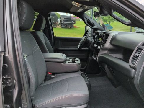 Used 2025 RAM 2500 Tradesman AWD/4WD image 30