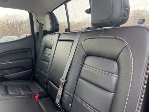 Used 2018 GMC Canyon Denali image 9