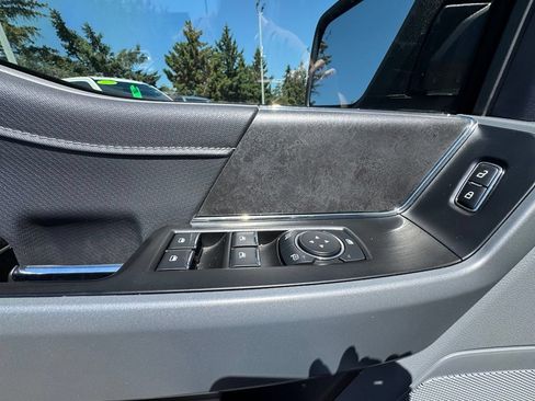 Used 2024 Ford F150 XLT AWD/4WD image 19