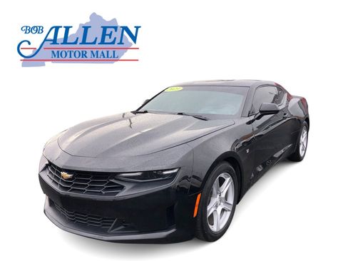 Used 2023 Chevrolet Camaro LT image 1