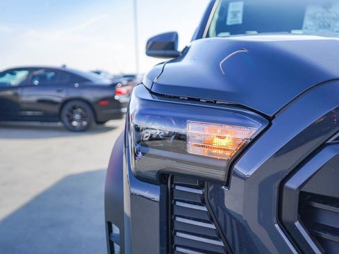 New 2025 Toyota Tacoma TRD Off-Road image 11