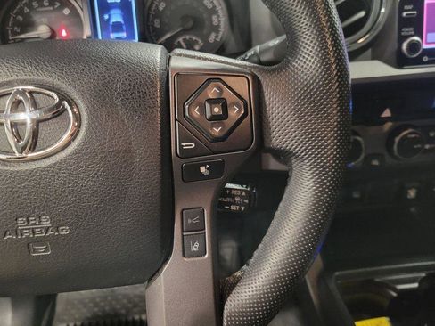 Used 2023 Toyota Tacoma TRD Off-Road image 14