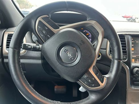 Used 2015 Jeep Grand Cherokee Laredo w/ Quick Order Package 23E image 16