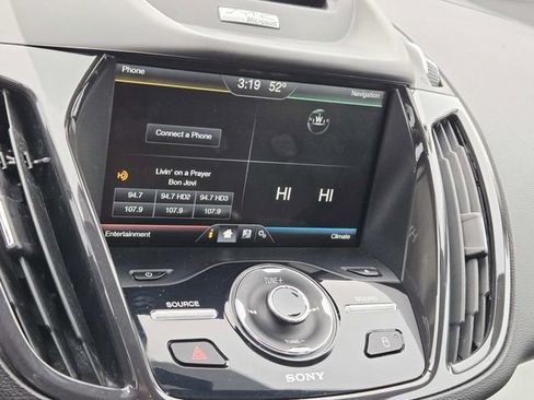 Used 2015 Ford C-MAX Energi SEL w/ Equipment Group 302A image 22