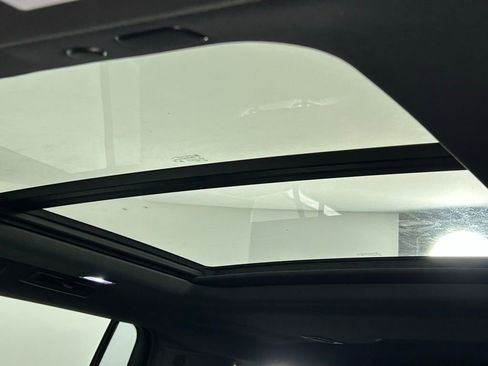 Used 2023 Chevrolet Suburban High Country w/ Premium Package image 37