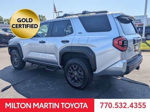Certified 2025 Toyota 4Runner SR5 AWD/4WD image 4
