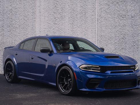 Used 2021 Dodge Charger SRT Hellcat RWD image 5