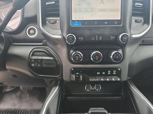 Used 2024 RAM 2500 Big Horn w/ Off Road Package AWD/4WD image 16