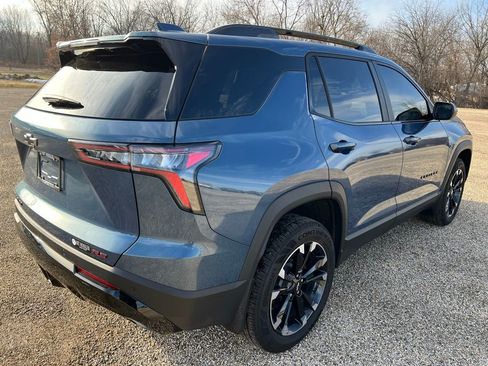 Used 2025 Chevrolet Equinox RS image 3