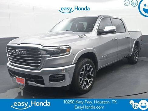 Used 2025 RAM 1500 Laramie AWD/4WD image 1