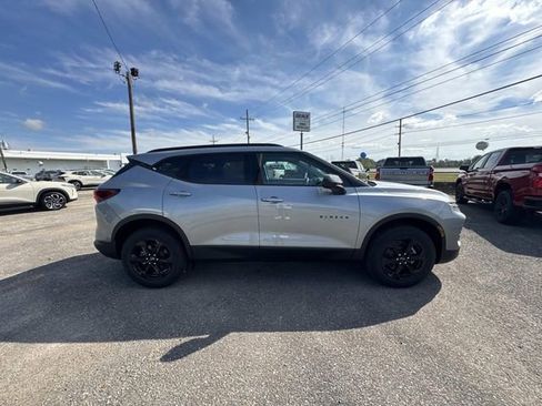 New 2026 Chevrolet Blazer LT w/ Convenience Package FWD image 8