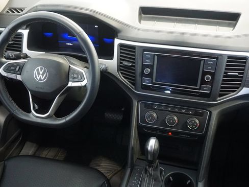 Used 2022 Volkswagen Atlas SE AWD/4WD image 25