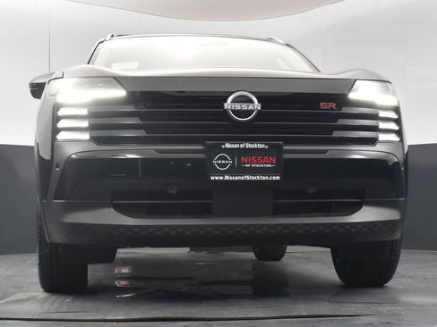 New 2026 Nissan Kicks SR w/ SR Premium Package AWD/4WD image 37