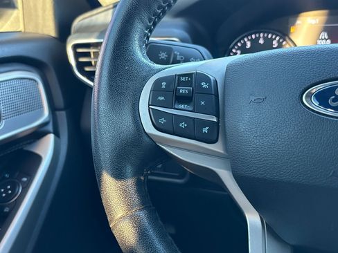 Used 2021 Ford Explorer Limited w/ Equipment Group 301A image 16