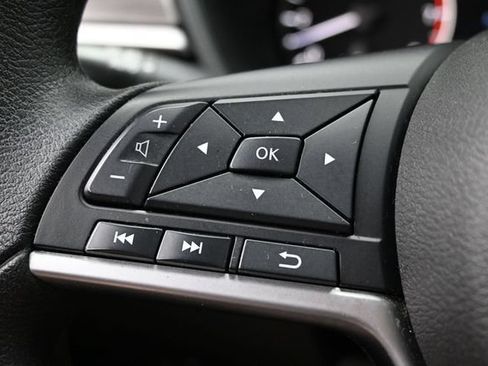 Used 2024 Nissan Altima 2.5 SV AWD/4WD image 24