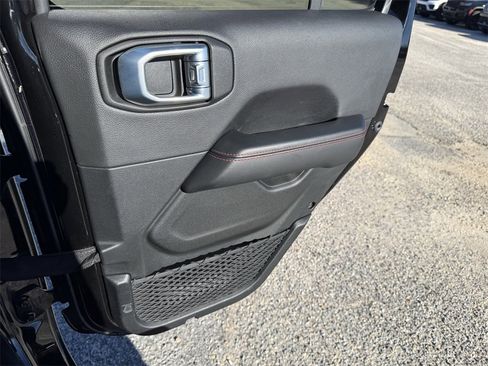 Used 2021 Jeep Wrangler Unlimited Rubicon image 35