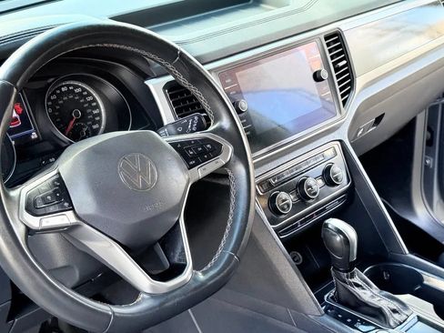 Used 2021 Volkswagen Atlas SE FWD image 17