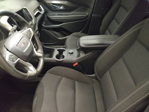 Used 2023 GMC Terrain SLE w/ LPO, Floor Liner Package FWD image 17