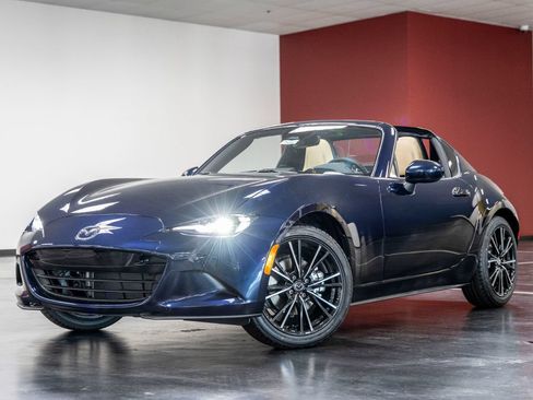 New 2026 MAZDA MX-5 Miata RF Grand Touring w/ Weather Package RWD image 2